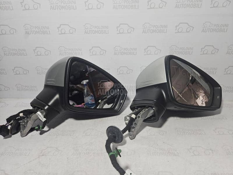 TIGUAN 5NA RETROVIZOR DESNI
