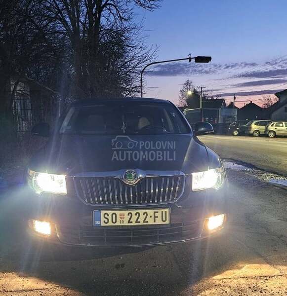 Škoda Superb 