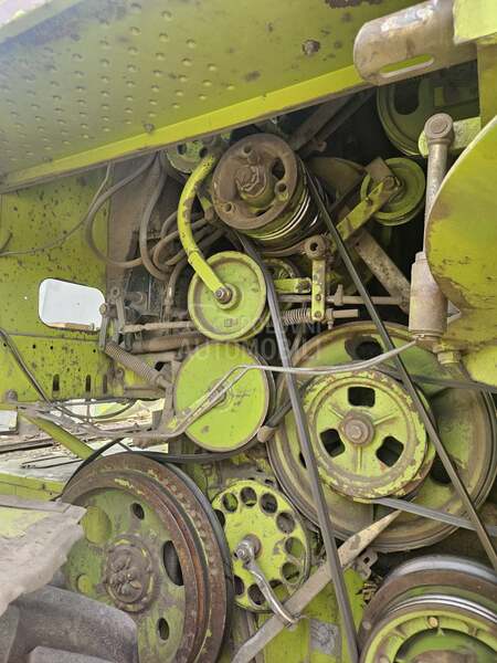 Claas Dominator 76