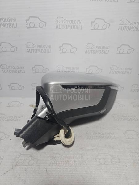 ATECA RETROVIZOR LEVI DESNI