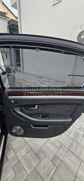 Audi S8 D3 V10-5,2l restyl