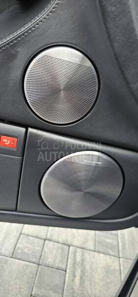 Audi S8 D3 V10-5,2l restyl