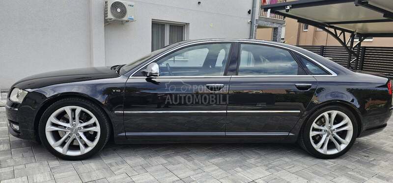 Audi S8 D3 V10-5,2l restyl