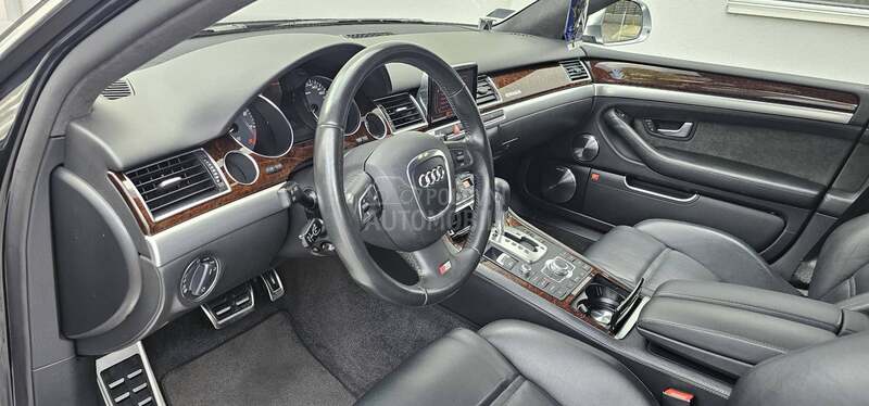 Audi S8 D3 V10-5,2l restyl