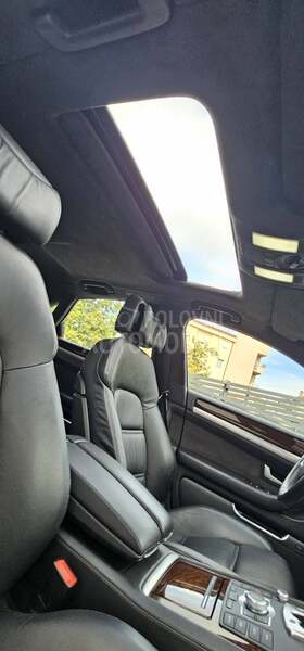 Audi S8 D3 V10-5,2l restyl