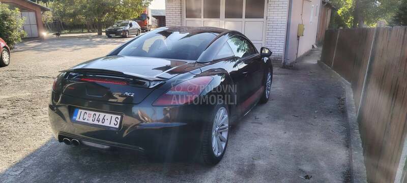 Peugeot RCZ 