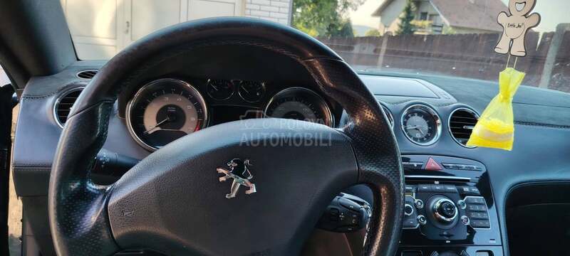 Peugeot RCZ 