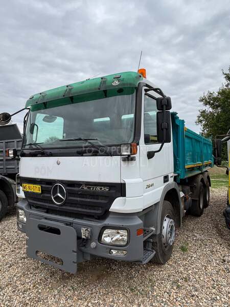 Mercedes Benz 2641