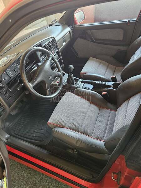 Opel Omega 3000 24v