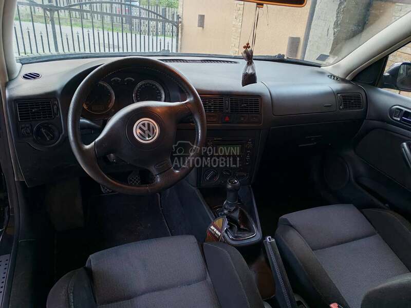 Volkswagen Golf 4 PACIFIK