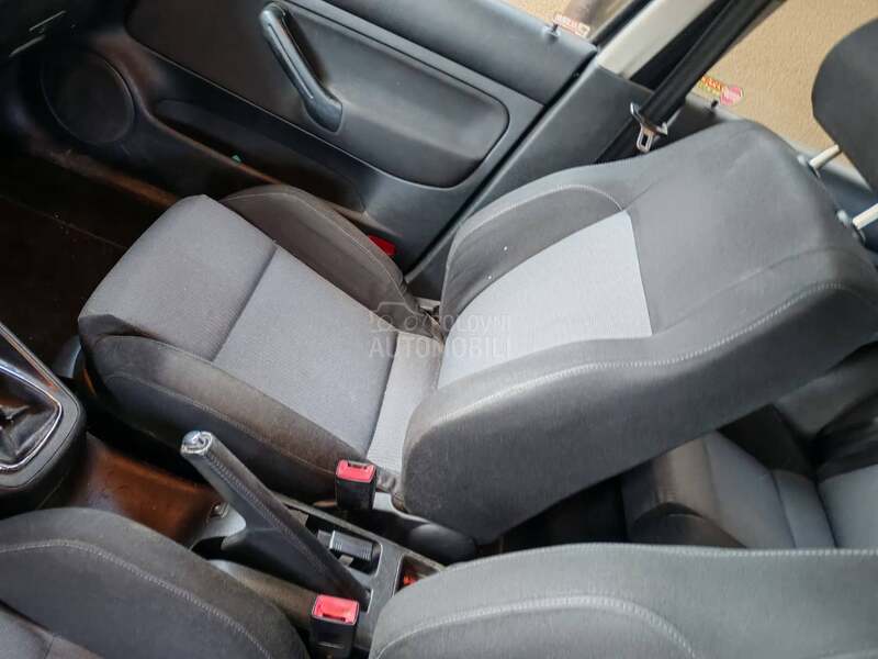 Volkswagen Golf 4 PACIFIK