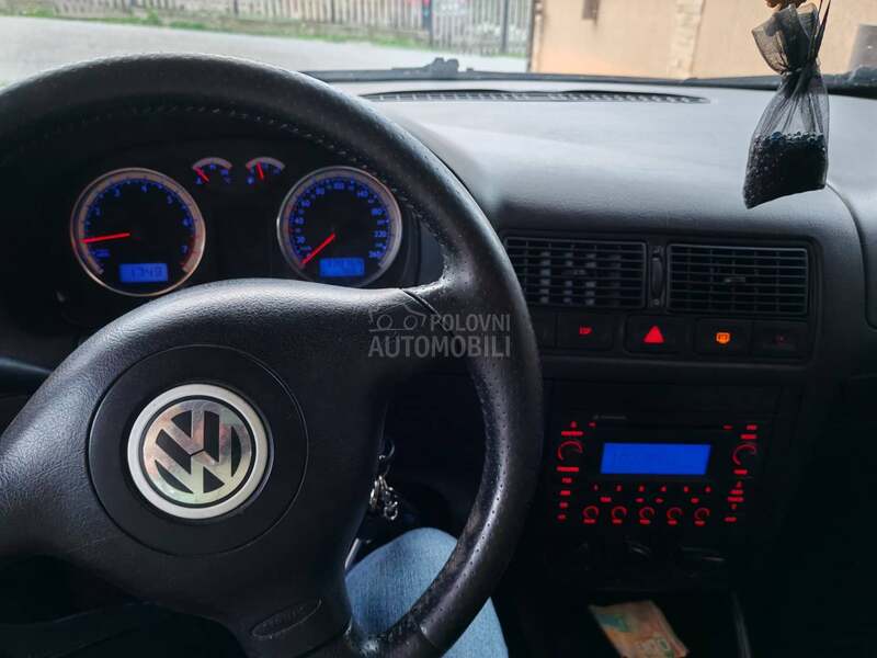 Volkswagen Golf 4 PACIFIK