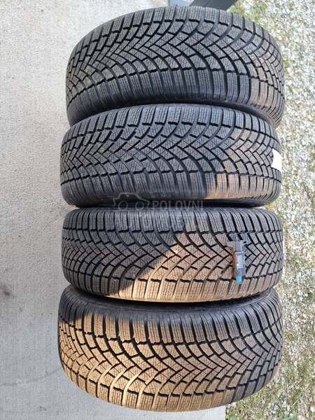 Bridgestone 235/60 R18 Zimska