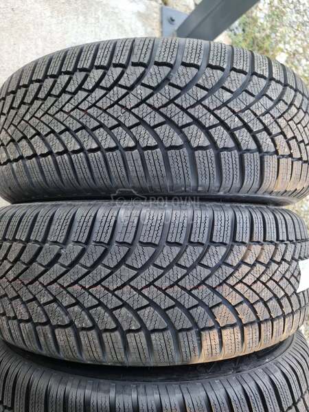 Bridgestone 235/60 R18 Zimska