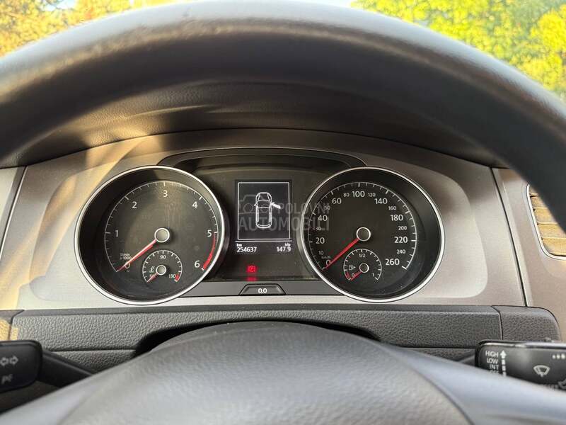 Volkswagen Golf 7 1.6