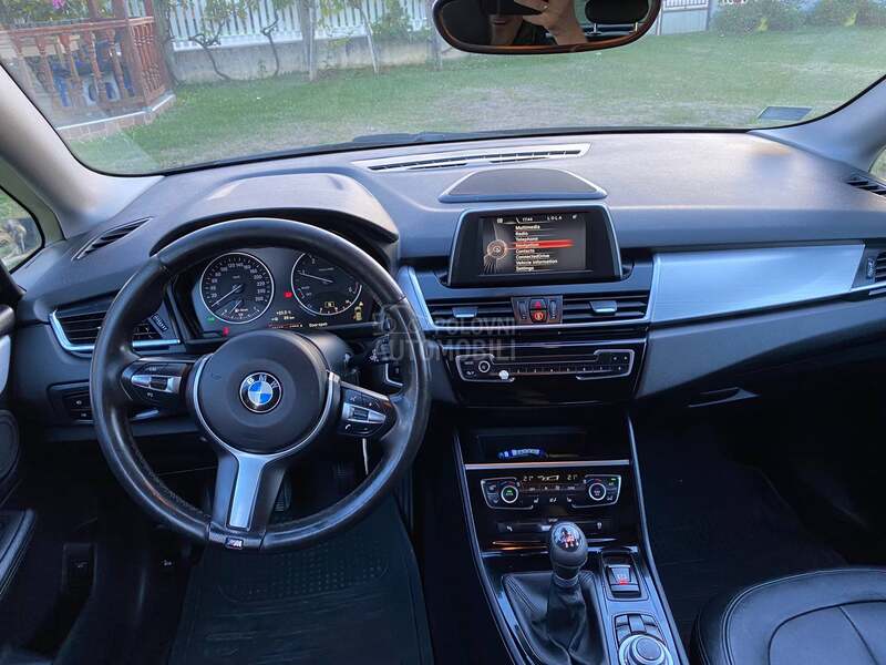 BMW 216 216d