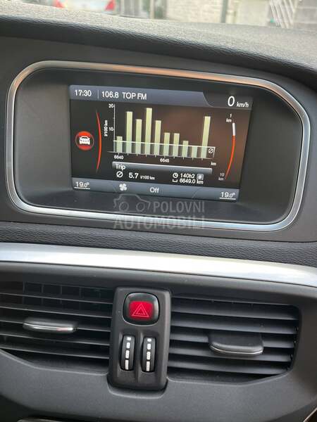 Volvo V40 D3 Summum CH