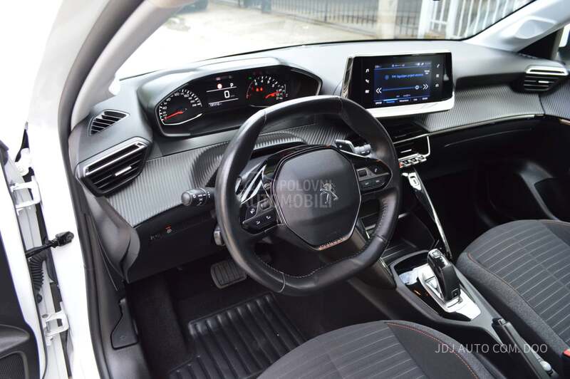 Peugeot 208 1.2 PureTech Auto