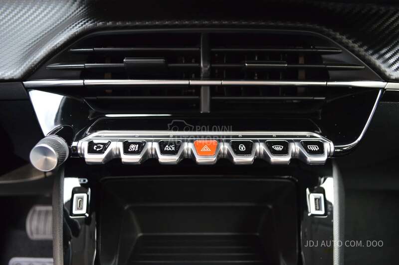 Peugeot 208 1.2 PureTech Auto