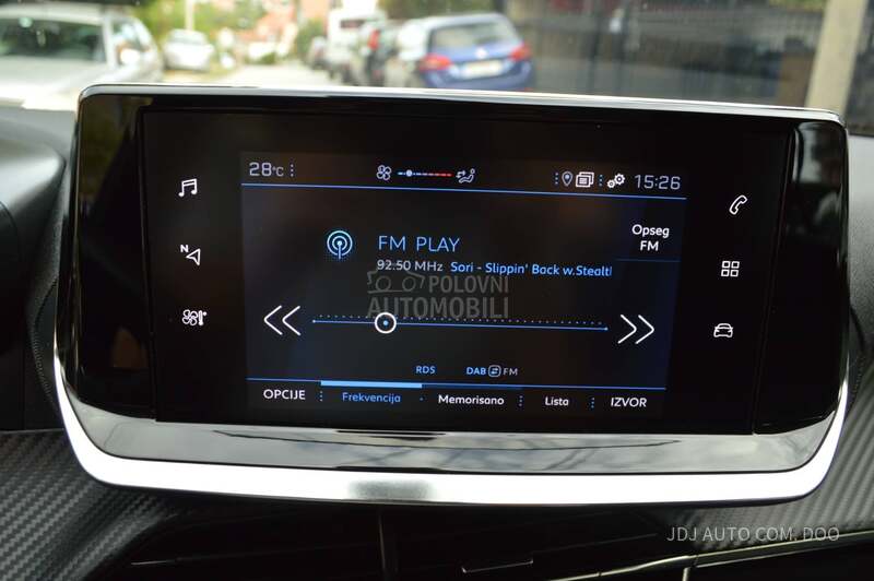 Peugeot 208 1.2 PureTech Auto