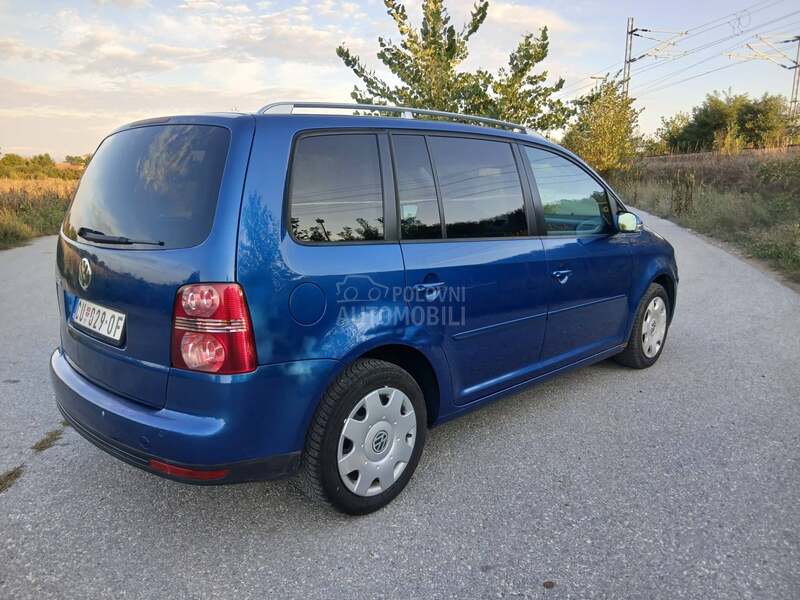 Volkswagen Touran TSI