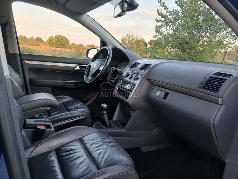 Volkswagen Touran TSI