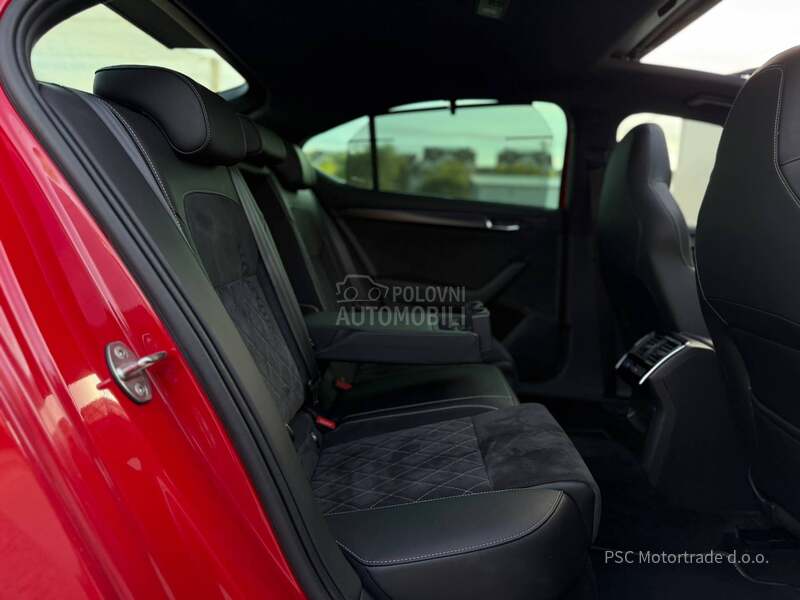 Škoda Superb SportLine/Pano/DCC
