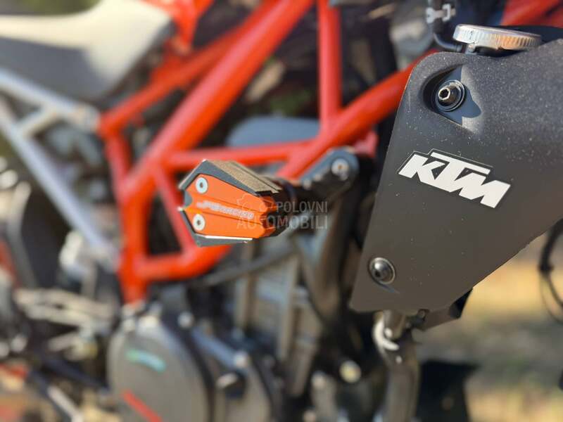 KTM duke 390