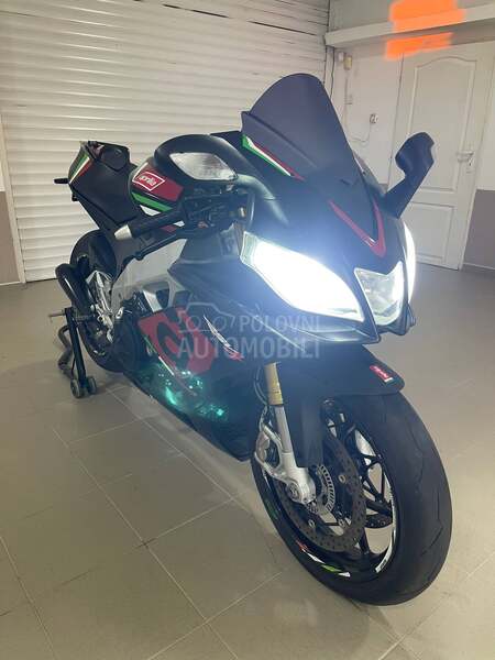 Aprilia rsv4
