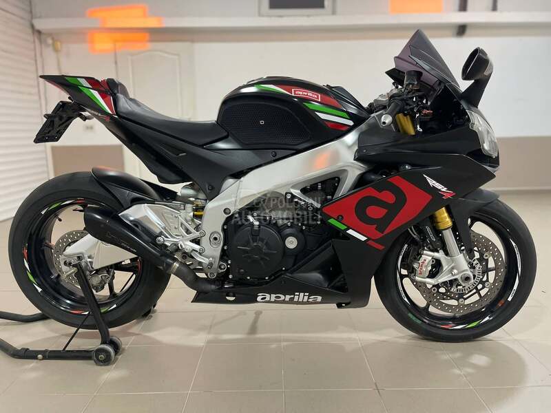 Aprilia rsv4