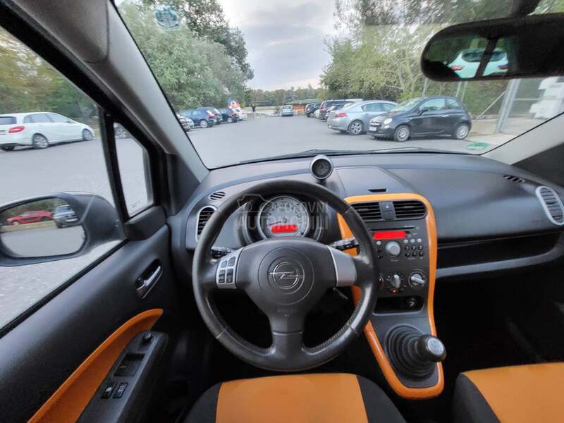 Opel Agila 1.2