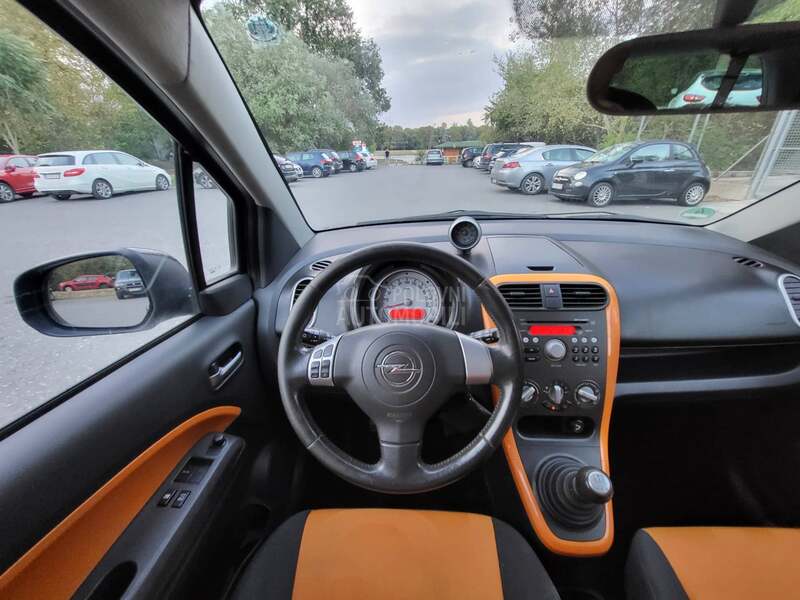 Opel Agila 1.2