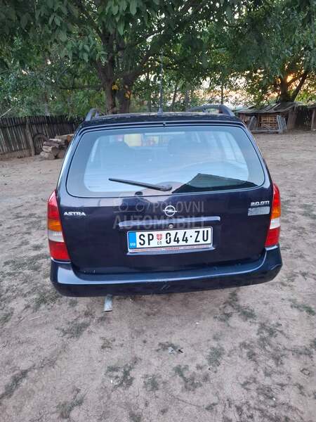 Opel Astra G 2.0
