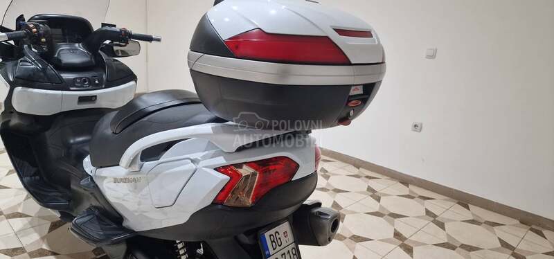 Suzuki Burgman 650 executive ABS