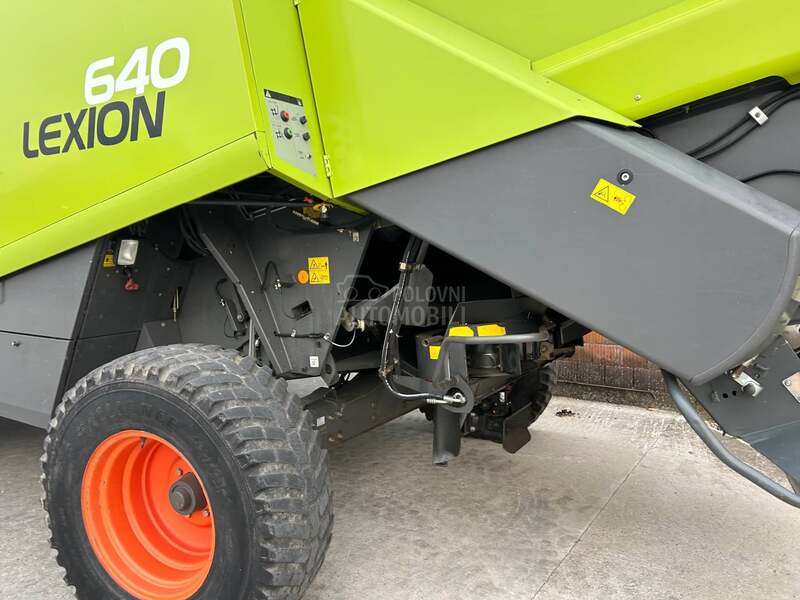 Claas lexion 640