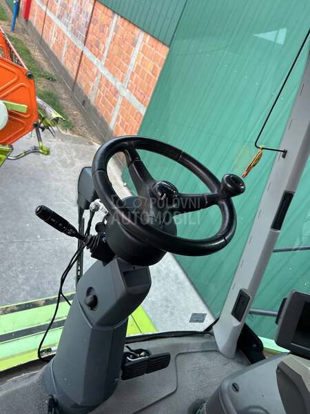 Claas lexion 640