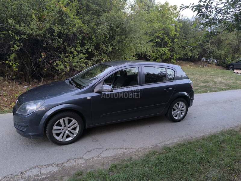Opel Astra H 