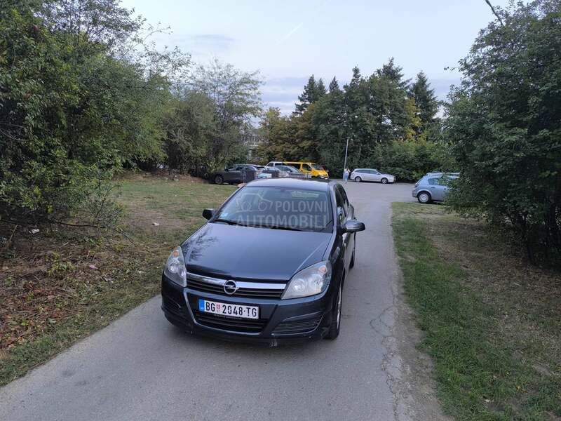 Opel Astra H 