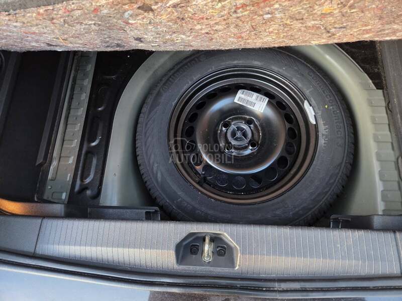 Opel Corsa D 1.4 ENJOY CH
