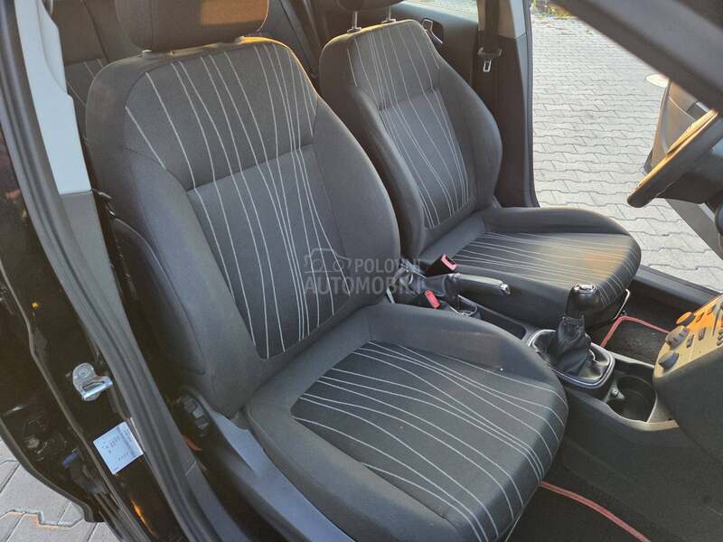 Opel Corsa D 1.4 ENJOY CH