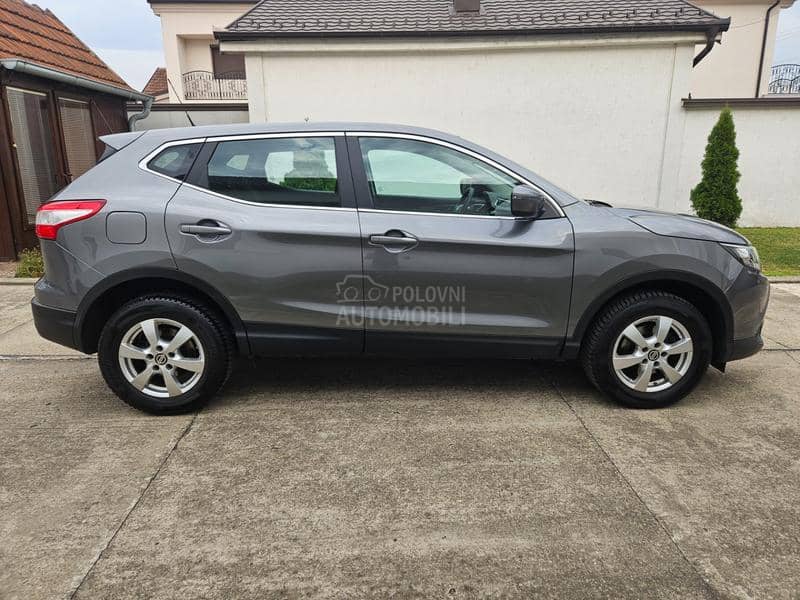 Nissan Qashqai 1.2