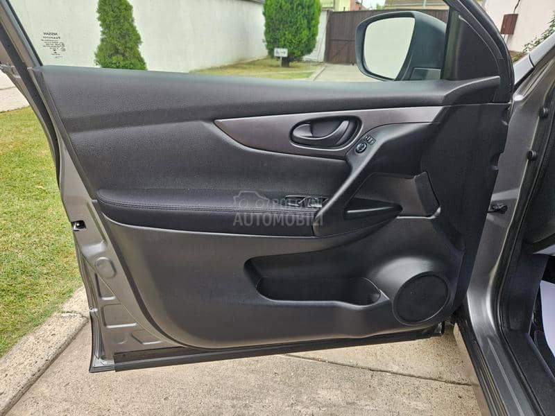 Nissan Qashqai 1.2