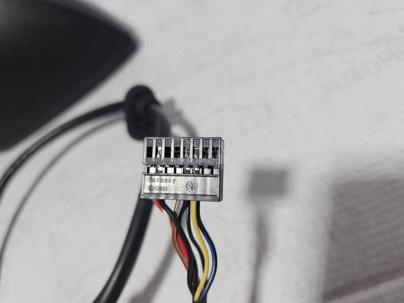 A5 8W6 RETROVIZOR LEVI