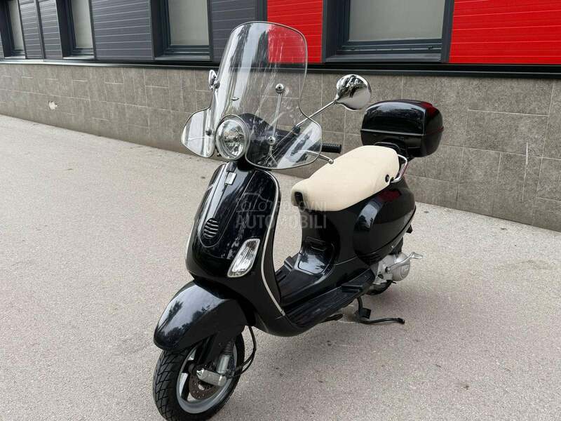 Piaggio Vespa
