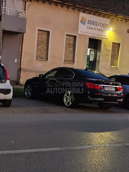 BMW 730 