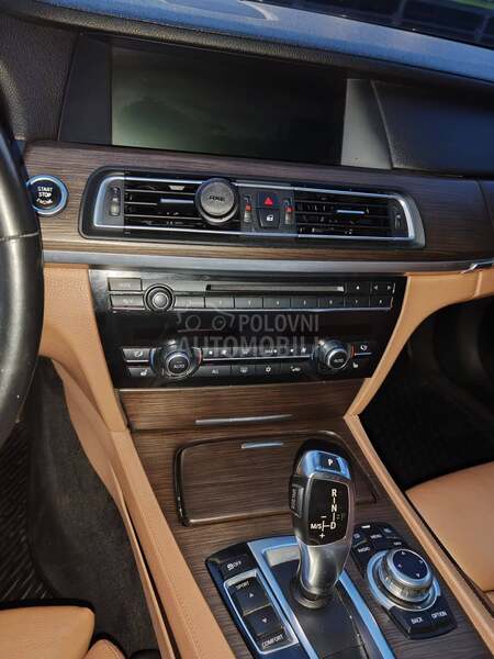 BMW 730 