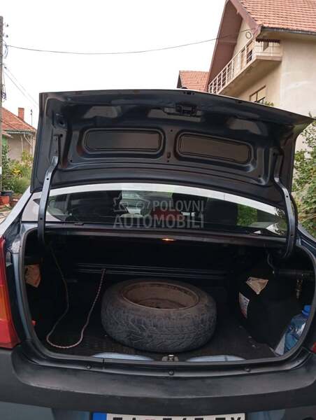 Dacia Logan 