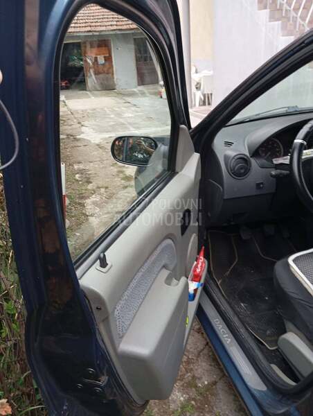 Dacia Logan 