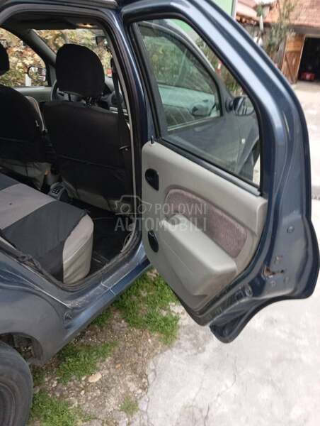 Dacia Logan 