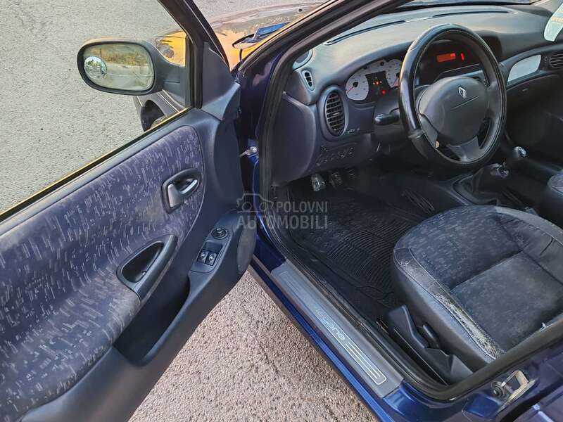 Renault Megane 1.8